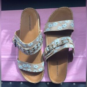 Lucky Brand Women's Floral white and Tan Sandals
